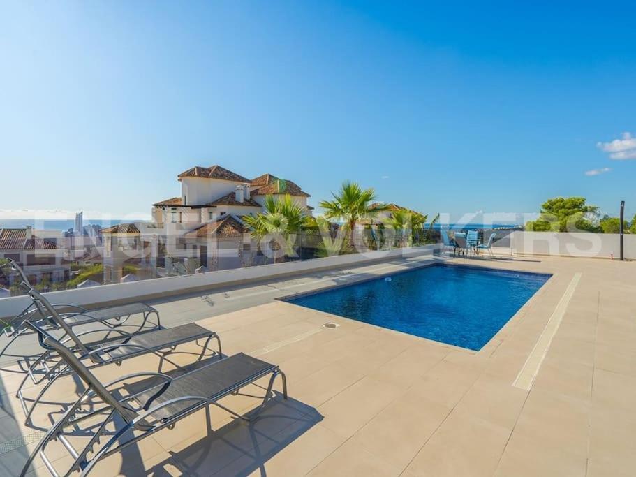 Villa In Финестрат Екстериор снимка