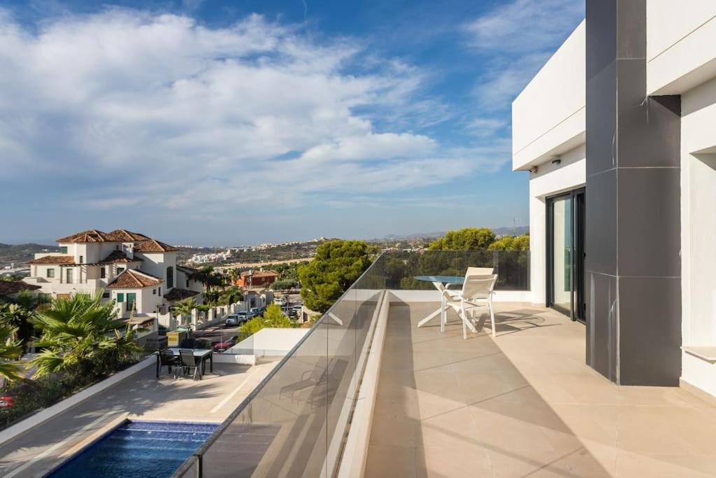Villa In Финестрат Екстериор снимка