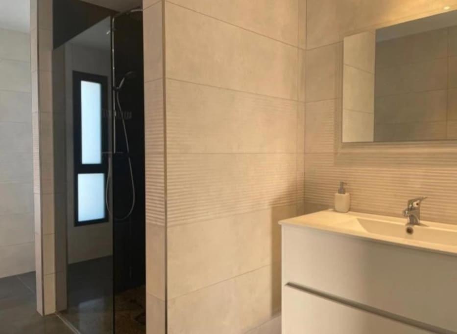 Villa In Финестрат Екстериор снимка